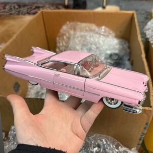 Gorgeous Pink Caddy Die-Cast